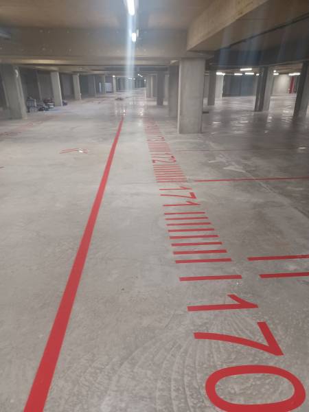 Marquage dans un parking en sous-sol à Lyon Vaise